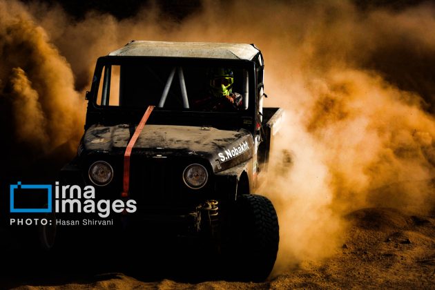 Off-road drivers compete in Iran’s national championship
