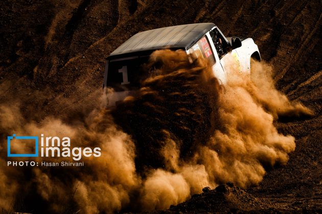 Off-road drivers compete in Iran’s national championship
