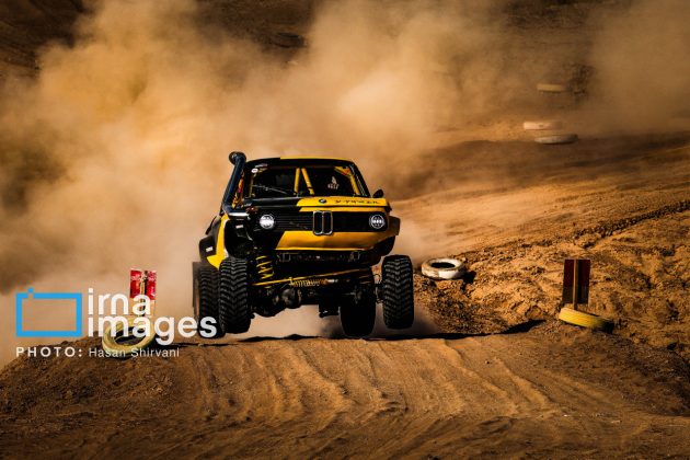 Off-road drivers compete in Iran’s national championship