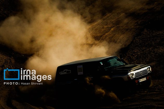 Off-road drivers compete in Iran’s national championship