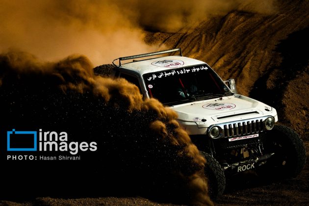 Off-road drivers compete in Iran’s national championship