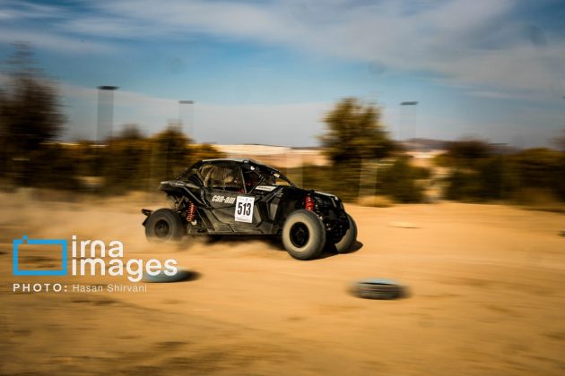 Off-road drivers compete in Iran’s national championship