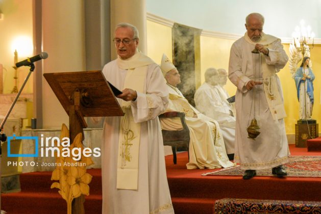 Christmas celebrations held at churches in Iran
