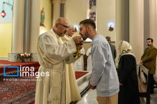Christmas celebrations held at churches in Iran