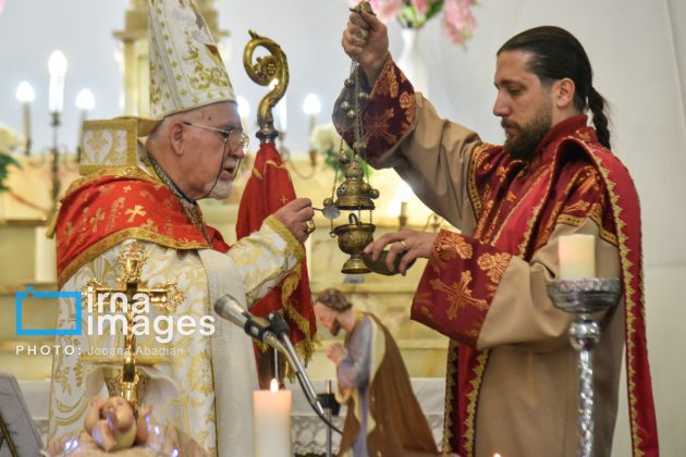 Christmas celebrations held at churches in Iran