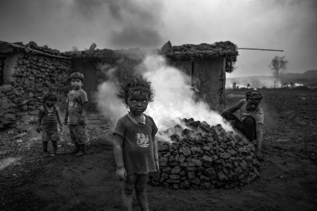 Two Iranian photographers among UNICEF photo award honorees