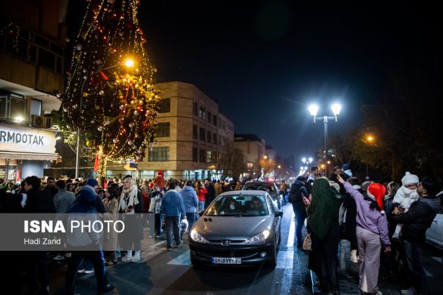 Christmas Eve atmosphere brings festive mood to Tehran
