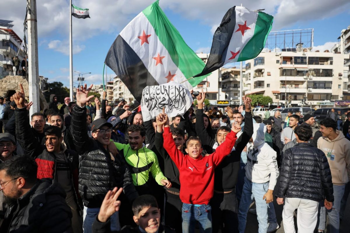 Security forces kill 2 during Alawite protests in Syria: War monitor