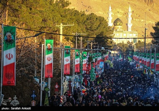 Thousands visit Kerman Martyrs’ Cemetery on anniversary of General Soleimani’s martyrdom