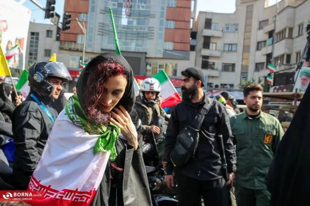 Iranian “Janfada” Girls Show Willingness to Defend the Country